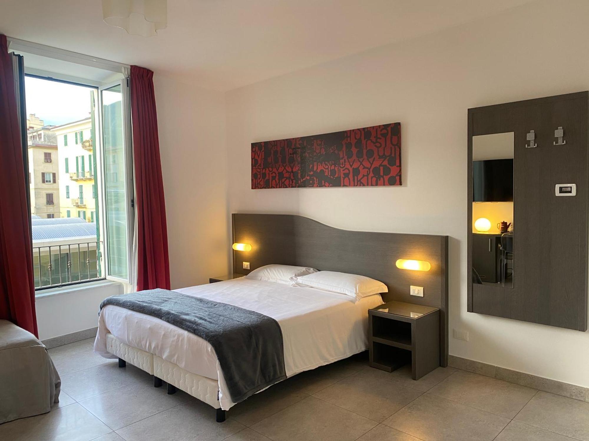 54 Rosselli Rooms La Spezia Exterior photo