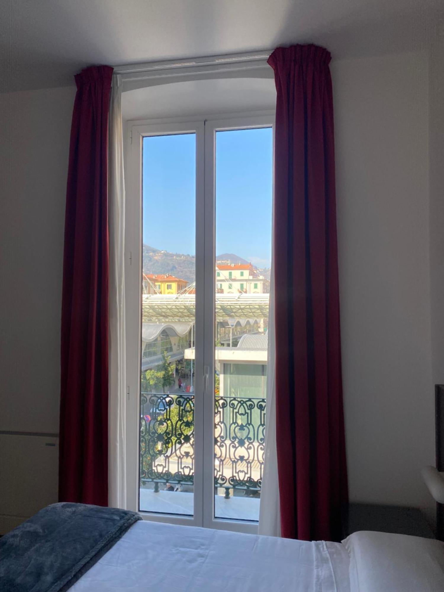 54 Rosselli Rooms La Spezia Exterior photo
